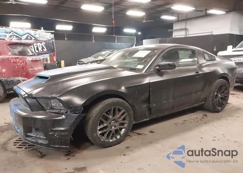 2013 Ford Mustang V6 Premium from USA, damaged, VIN 1ZVBP8AM4D5257964